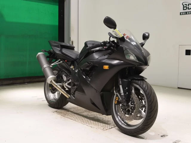 Yamaha YZF-R1  с аукциона в Японии