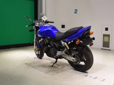 Honda CB400SFV-1 с аукционов Японии
