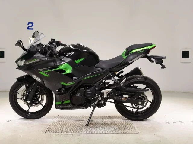 Kawasaki NINJA400-2  с аукциона в Японии