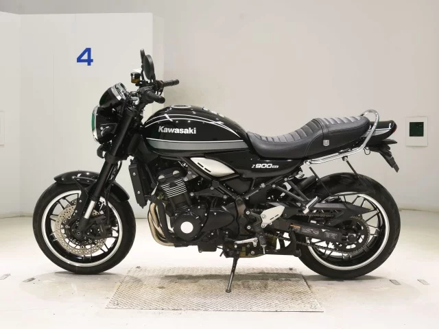 Kawasaki Z900RS 2021