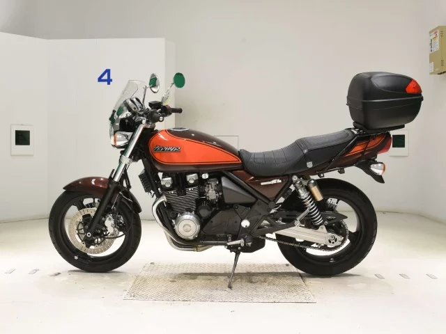 Kawasaki ZEPHYR400K  с аукциона в Японии