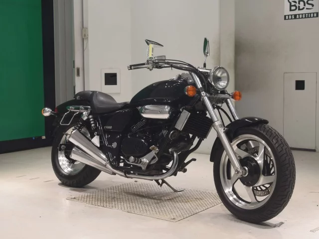 Honda MAGNA 250  с аукциона в Японии