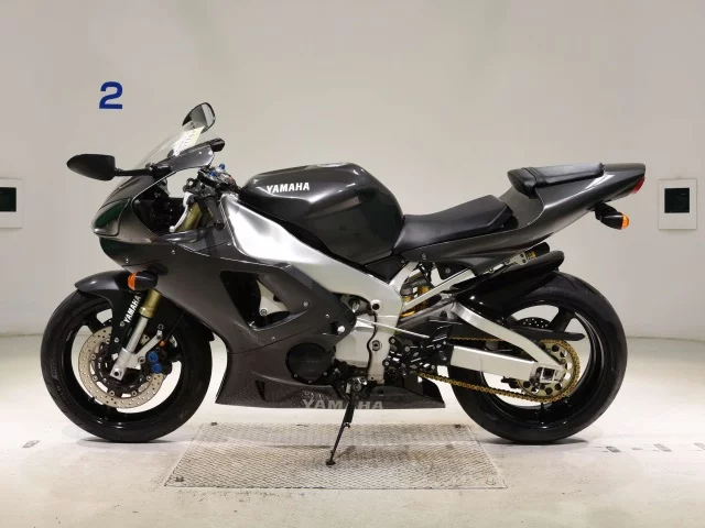 Yamaha YZF-R1  с аукциона в Японии