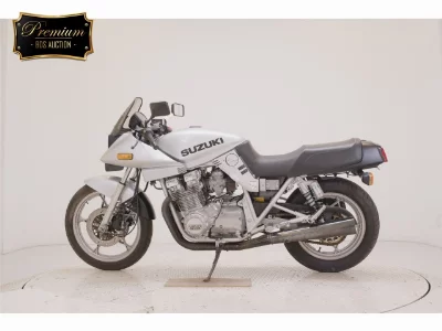 Suzuki GSX1100S KATANA