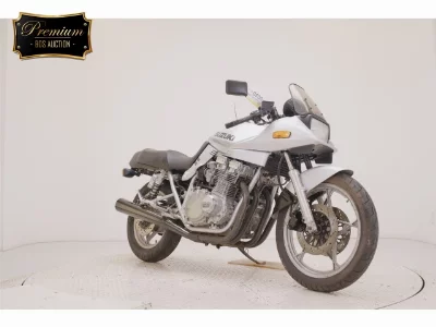 Suzuki GSX1100S KATANA