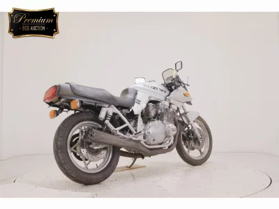 Suzuki GSX1100S KATANA
