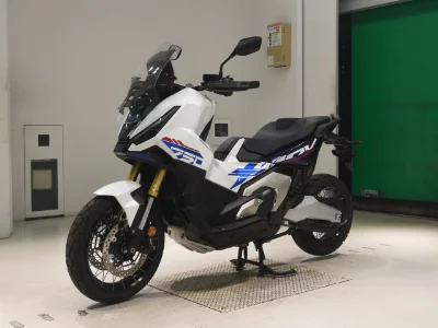 Honda X-ADV750-2