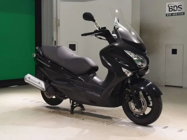 Suzuki BURGMAN200  с аукциона в Японии