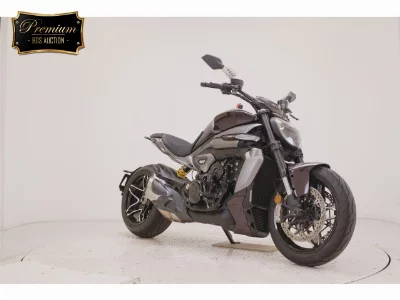 Ducati DUCATI X DIAVEL V4
