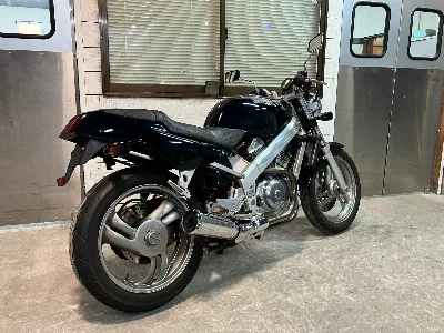 Honda BROS 650