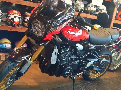 Kawasaki Z900RS