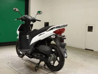 Suzuki ADDRESS110-2