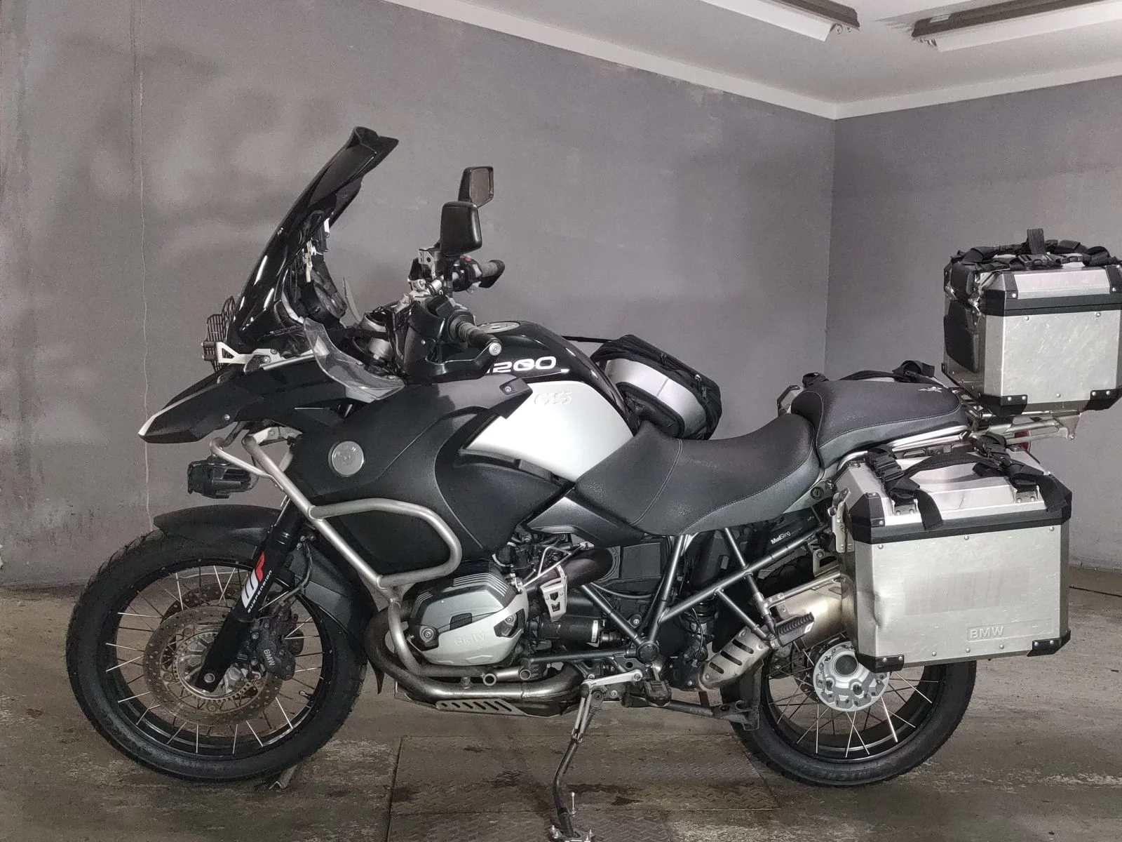 BMW BMW R1200GS ADVENTURE  с аукциона в Японии