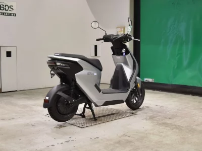 Honda EM1E: