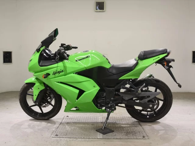 Kawasaki NINJA250R  с аукциона в Японии