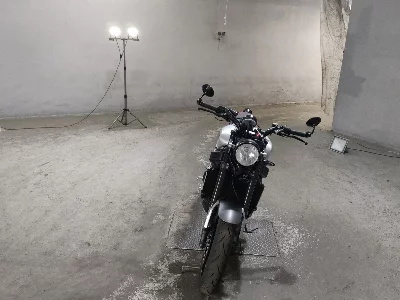 Yamaha XSR900