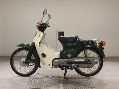 Мотоцикл из Японии Honda C50
