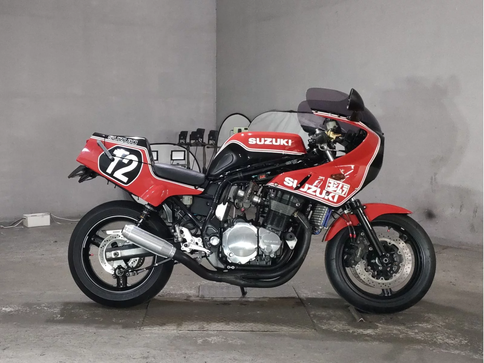 Suzuki GS1200SS  с аукциона в Японии