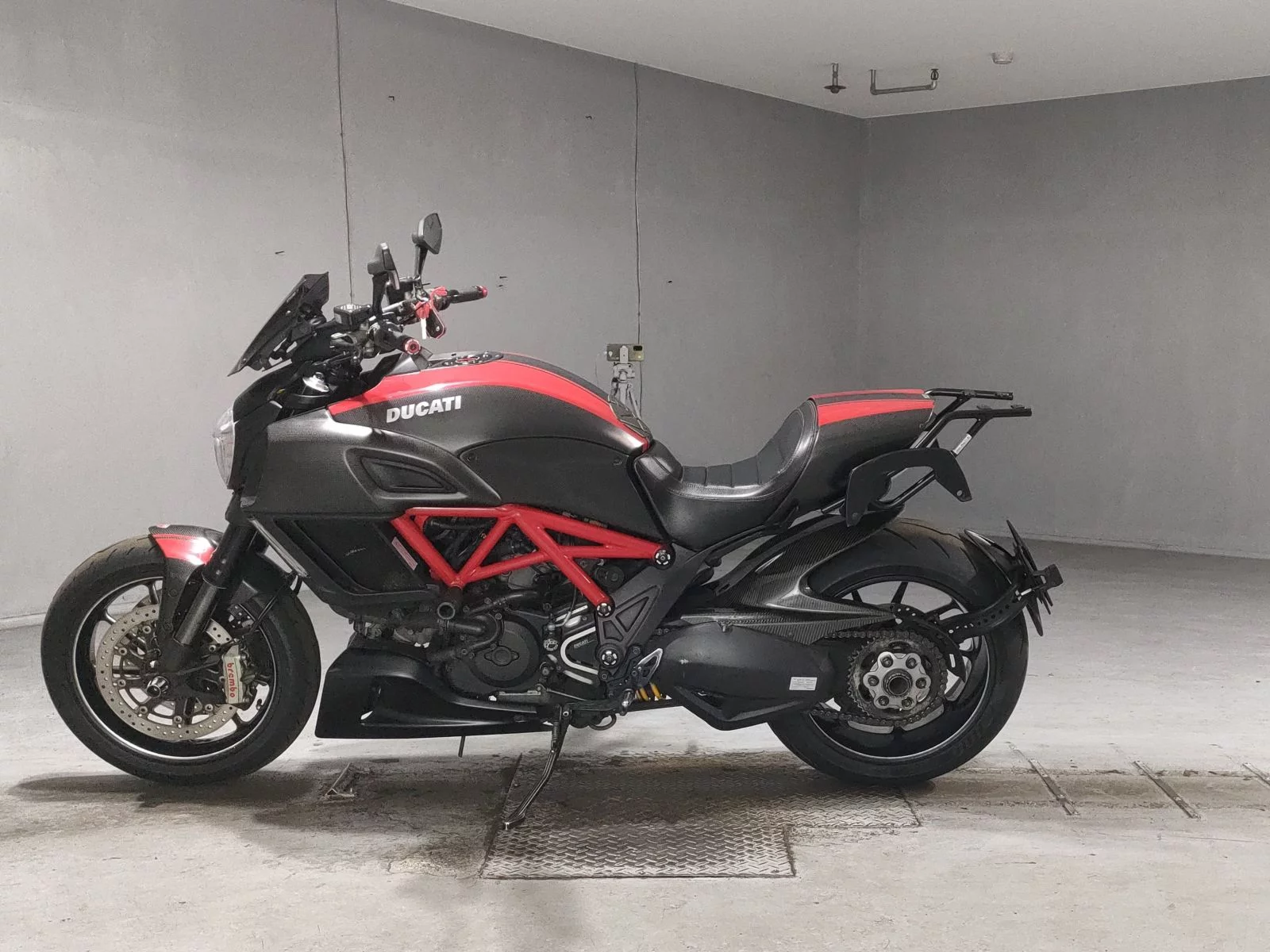 Ducati DUCATI  DIAVEL  CARBON  с аукциона в Японии