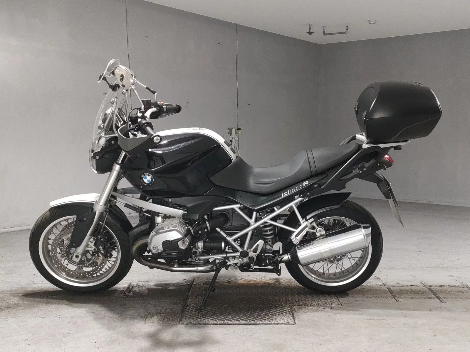 BMW BMW R1200R  с аукциона в Японии
