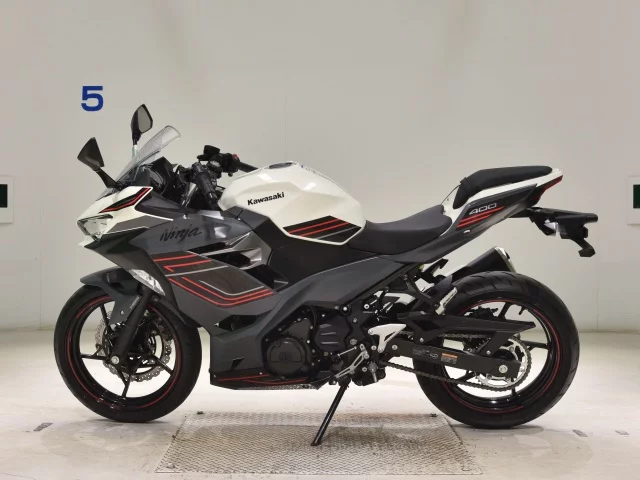 Kawasaki NINJA400-2  с аукциона в Японии
