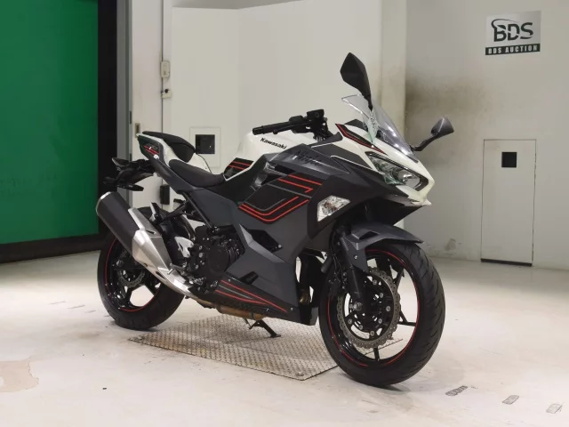 Kawasaki NINJA400-2  с аукциона в Японии