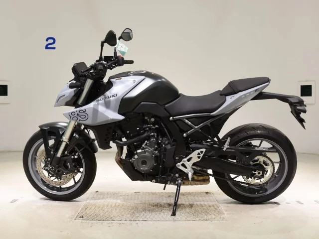Suzuki GSX-8S  с аукциона в Японии