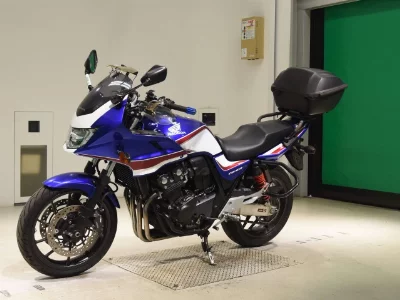 Honda CB400SFV-4 BOLDORABS с аукционов Японии