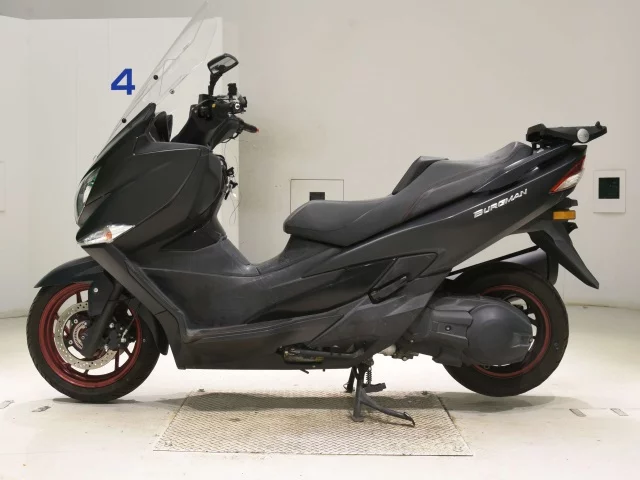 Suzuki BURGMAN 400A  с аукциона в Японии