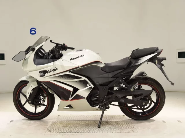 Kawasaki NINJA250R  с аукциона в Японии