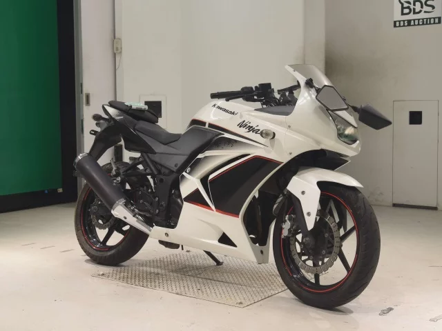 Kawasaki NINJA250R  с аукциона в Японии