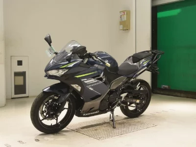 Kawasaki NINJA400-2