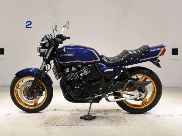 Kawasaki ZRX-2  с аукциона в Японии