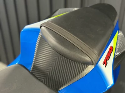 Suzuki GSX-R750 с аукционов Японии