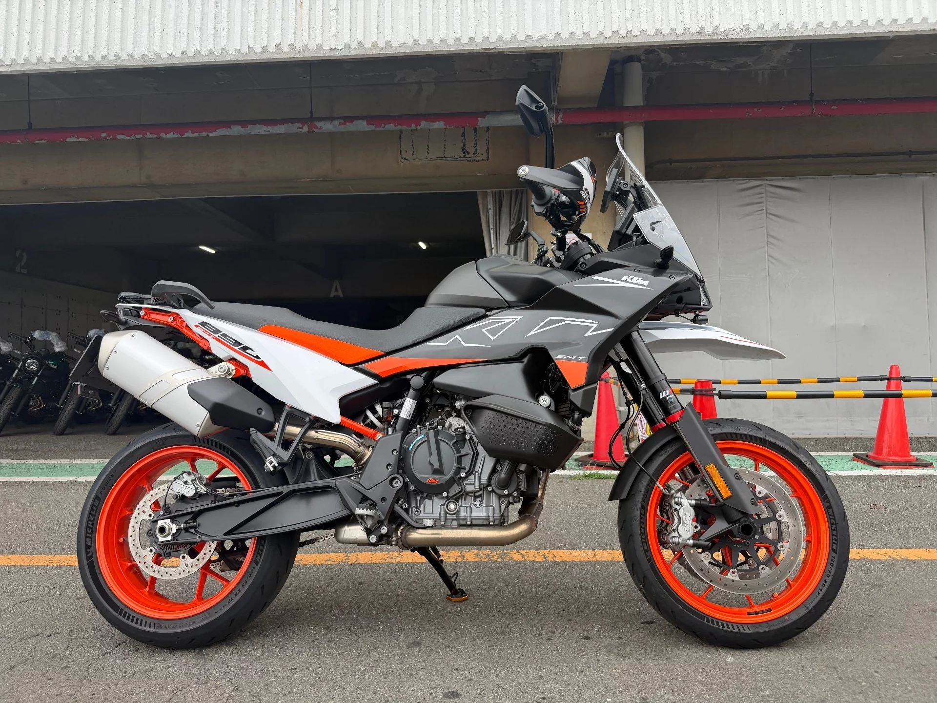 KTM KTM 890SMT  с аукциона в Японии