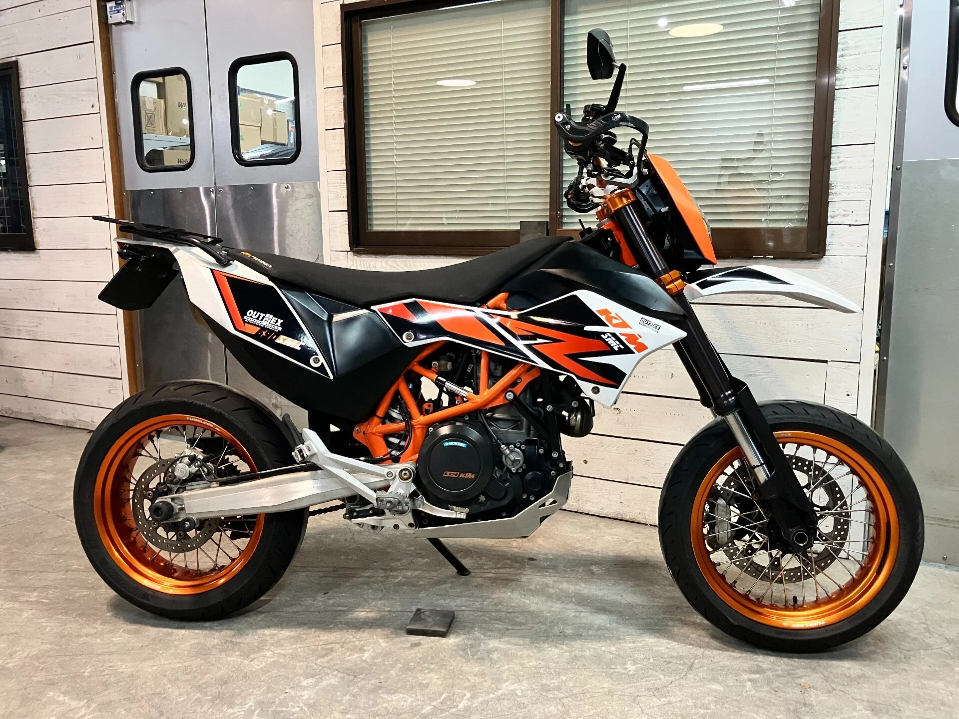 KTM KTM 690SMC  с аукциона в Японии