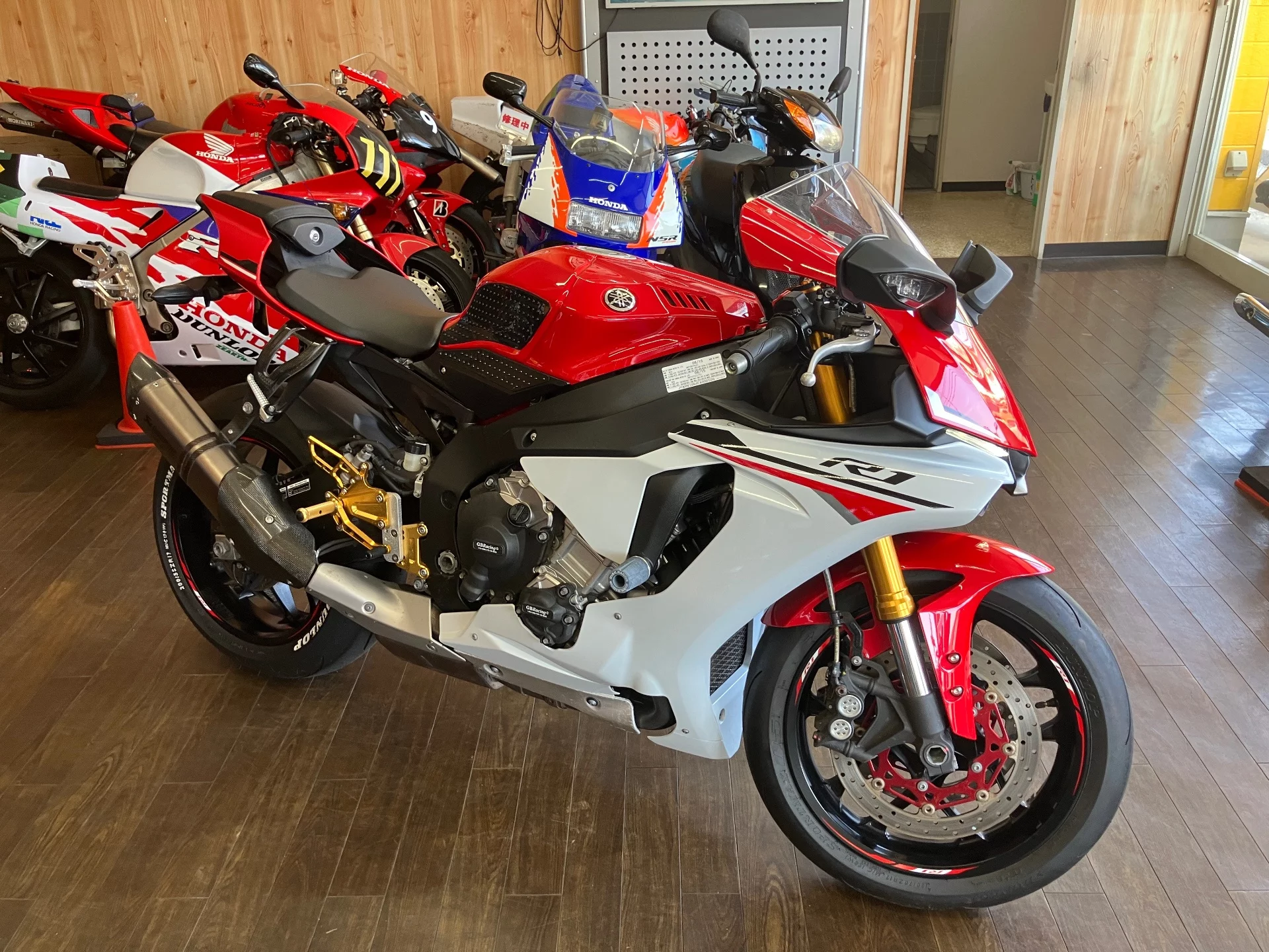 Yamaha YZF-R1  с аукциона в Японии