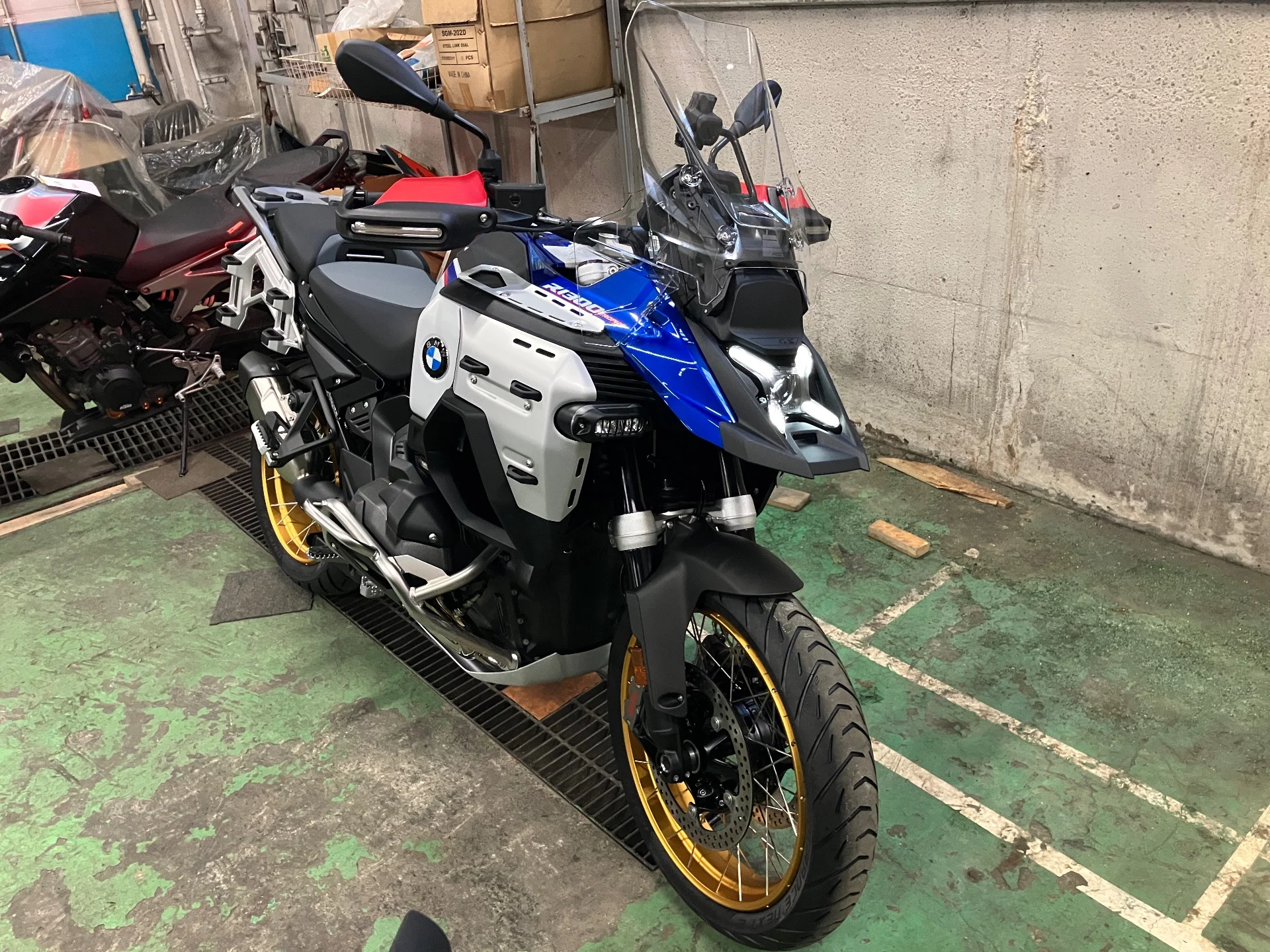 BMW BMW R1300GS ADV  с аукциона в Японии