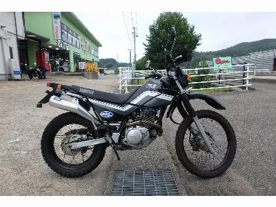 Yamaha SEROW 225