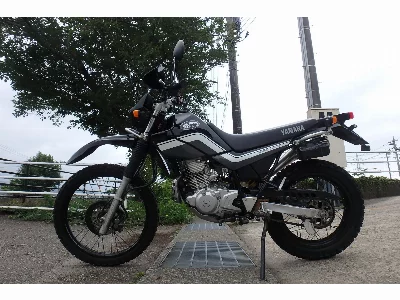 Yamaha SEROW 225