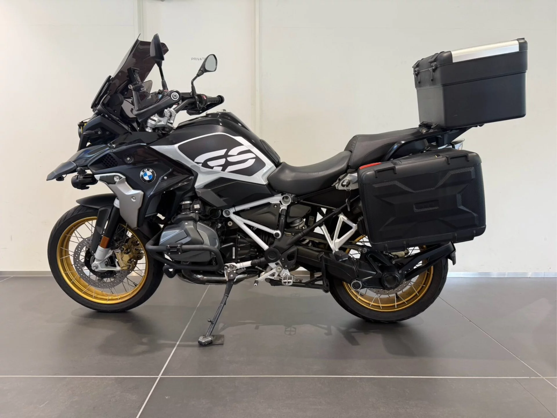 BMW BMW R1250GS  с аукциона в Японии