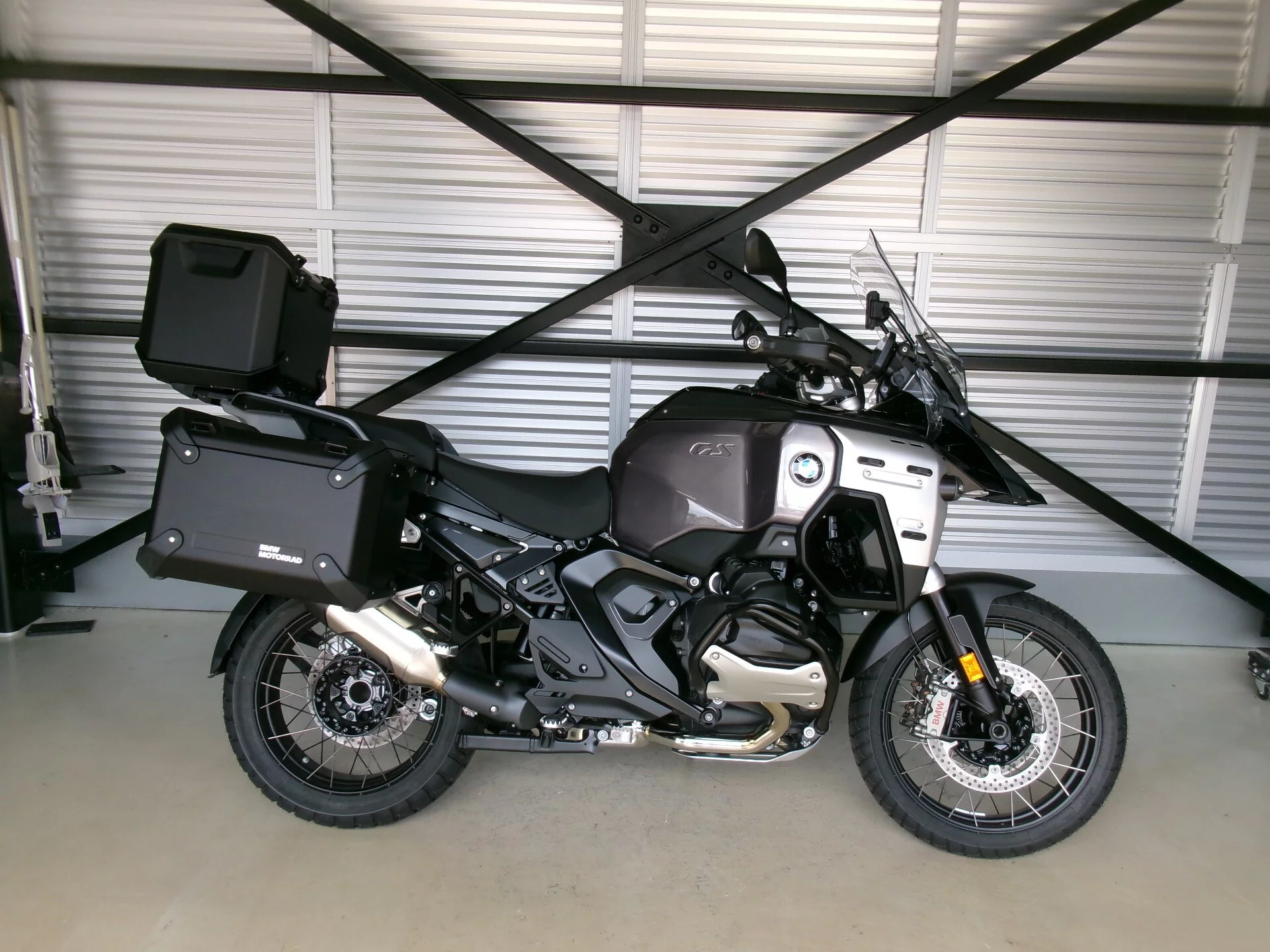 BMW BMW R1300GS ADV  с аукциона в Японии
