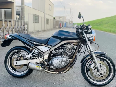 Yamaha SRX400-1