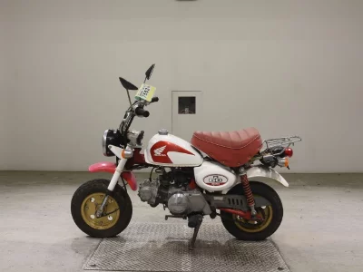 Honda MONKEY с аукционов Японии