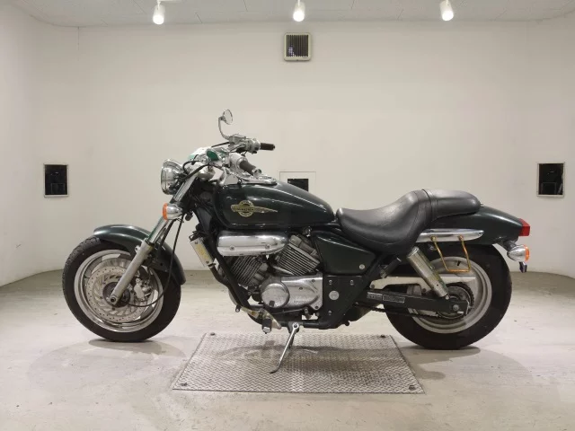 Honda MAGNA 250  с аукциона в Японии