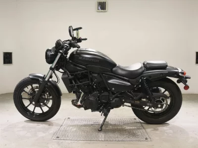 Kawasaki ELIMINATOR 400-3