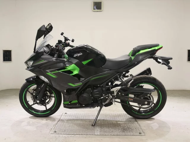 Kawasaki NINJA400-2  с аукциона в Японии