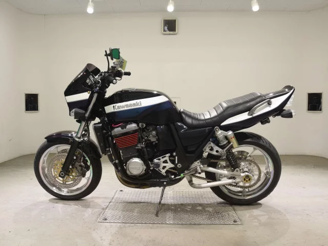 Kawasaki ZRX1100  с аукциона в Японии