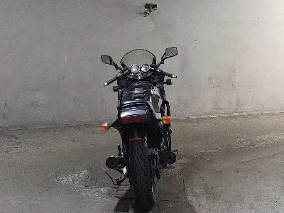 Kawasaki GPZ900R