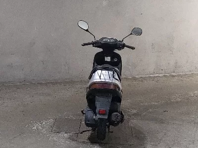 Suzuki ADDRESS V100